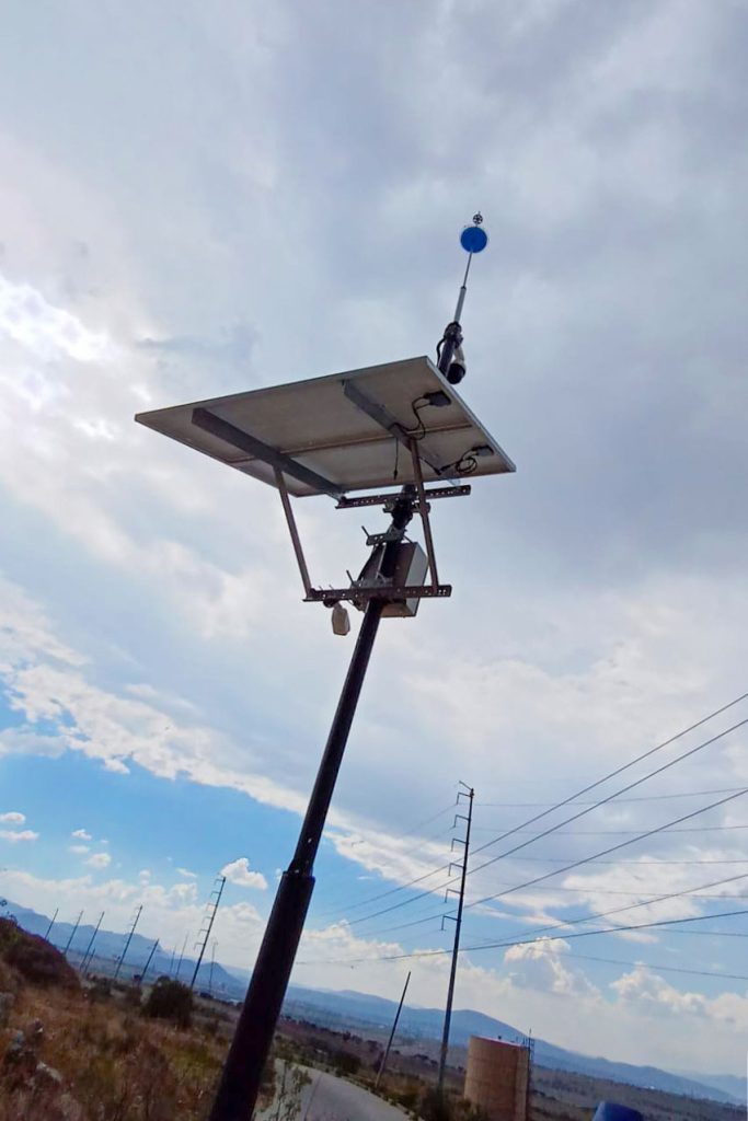 Poste de video vigilancia inteligente con panel solar, para vigilancia exterior